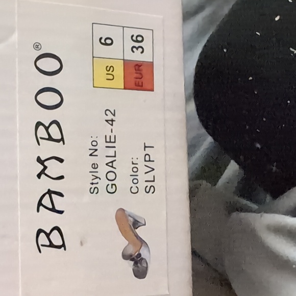 Silver heels - Picture 4 of 4